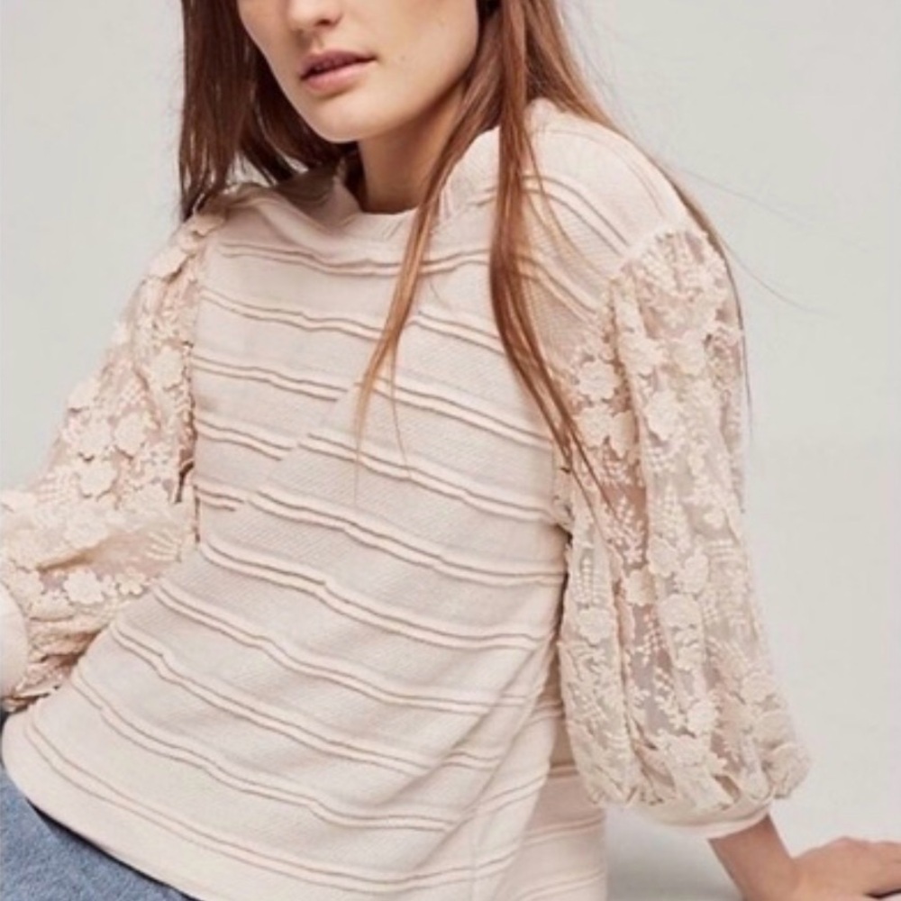 Eri + Ali Chelsea lace sleeve blouse